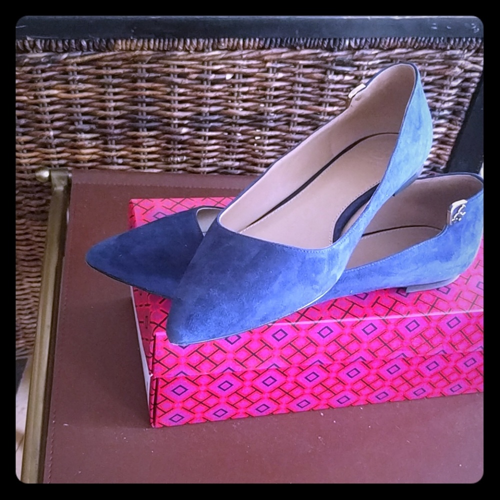 Ballet flats